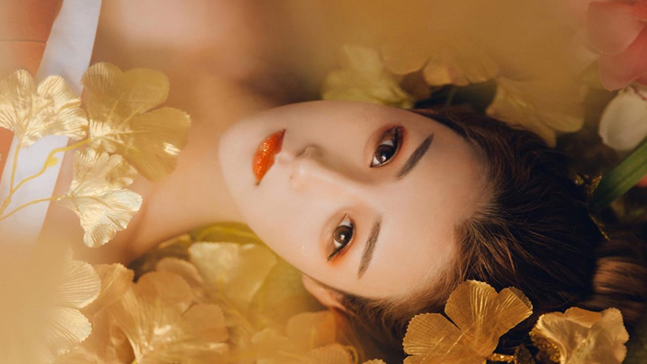 动漫打扑克免费看:  免费观看扑克牌竞技动画！